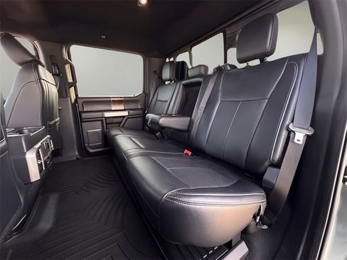 Used 2022 Ford F250 Lariat w/ Tremor Off-Road Package image 32