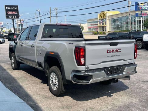 New 2025 GMC Sierra 2500 SLE w/ SLE Value Package; image 5