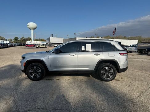 Used 2024 Jeep Grand Cherokee Limited 4xe AWD/4WD image 8