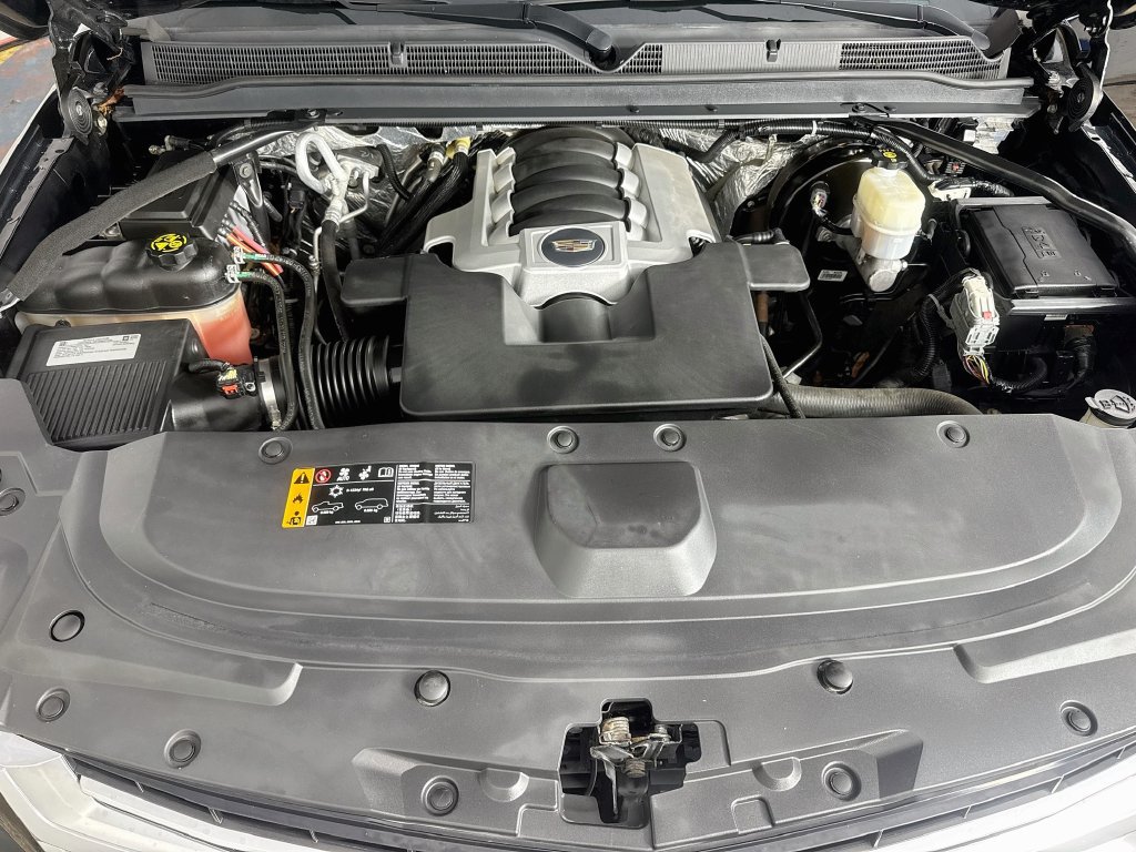 Used 2017 Cadillac Escalade Platinum AWD/4WD image 41
