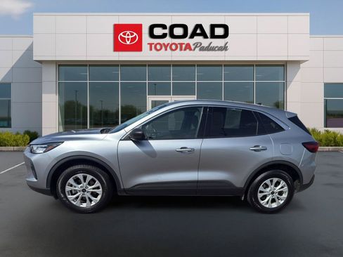Used 2024 Ford Escape Active AWD/4WD image 2