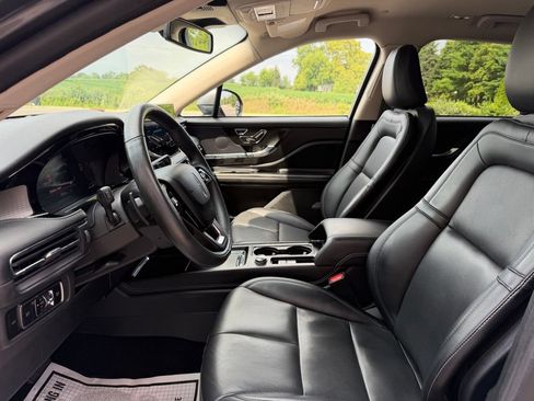 Used 2023 Lincoln Corsair Reserve AWD/4WD image 8
