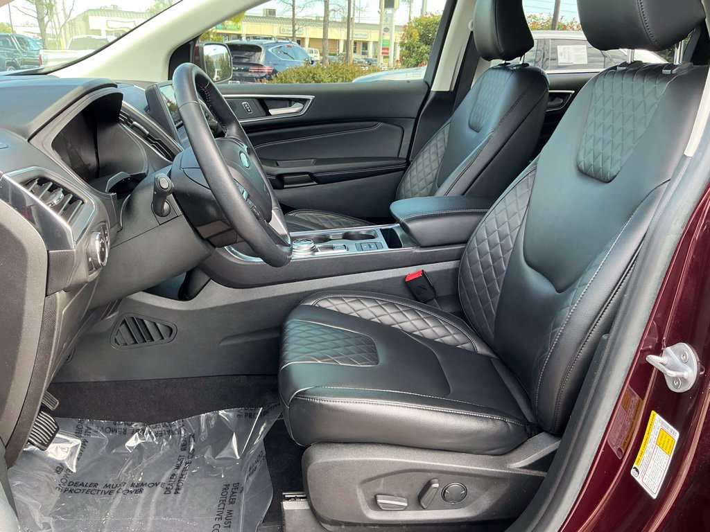 Used 2023 Ford Edge Titanium AWD/4WD image 14