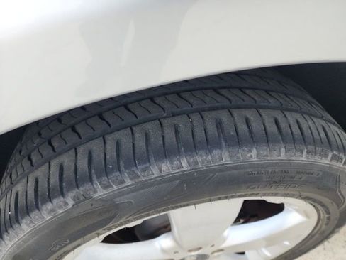 Used 2009 Mercedes-Benz ML 350 4MATIC image 10