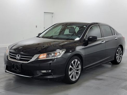 Used 2014 Honda Accord Sport image 4