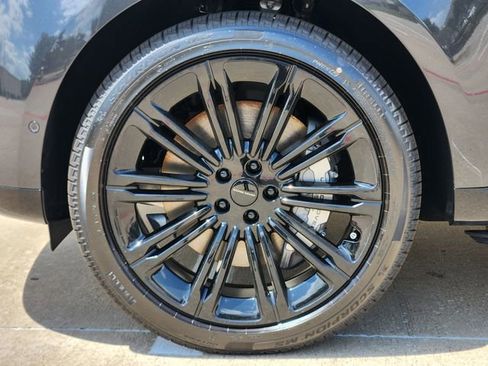 New 2026 Land Rover Range Rover Long Wheelbase SE AWD/4WD image 10