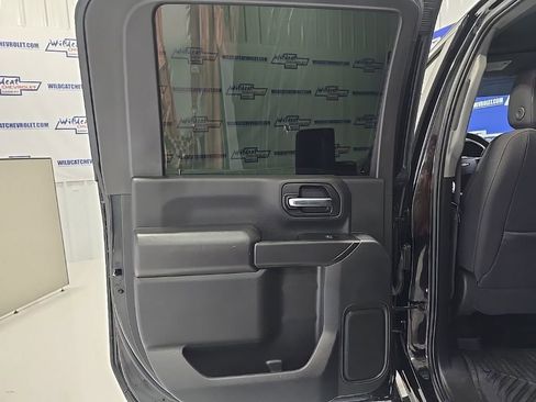 Used 2022 Chevrolet Silverado 2500 Custom w/ Custom Value Package image 20