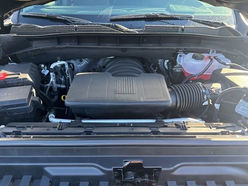 New 2026 GMC Sierra 1500 SLT image 15