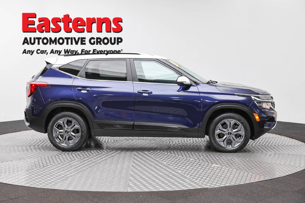 Used 2024 Kia Seltos S AWD/4WD image 5