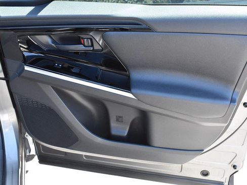 Used 2023 Toyota bZ4X XLE w/ Weather Package image 28