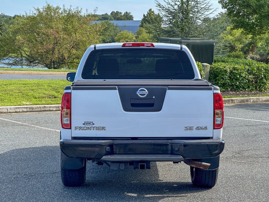 Used 2007 Nissan Frontier SE w/ Power Pkg AWD/4WD image 11