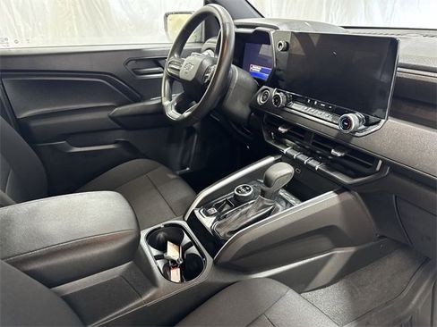 Used 2024 Chevrolet Colorado Trail Boss w/ Advanced Trailering Package image 27