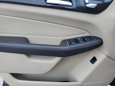 Used 2018 Mercedes-Benz GLE 350 w/ Premium 1 Package image 16