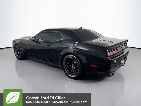 Used 2019 Dodge Challenger SRT Hellcat Redeye image 10
