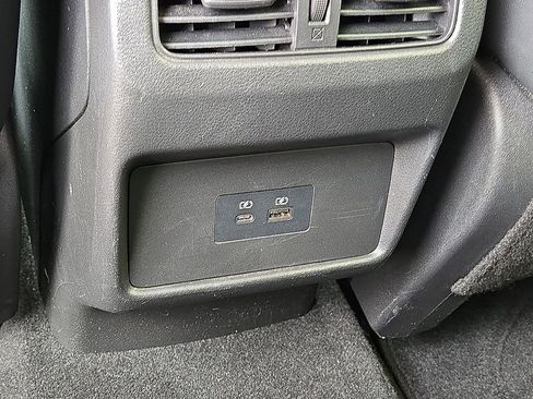 Used 2023 Nissan Rogue SV w/ SV Premium B Package image 16