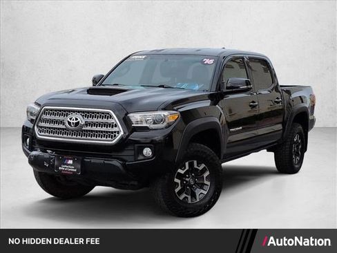 Used 2016 Toyota Tacoma TRD Off-Road w/ Towing Package RWD image 1