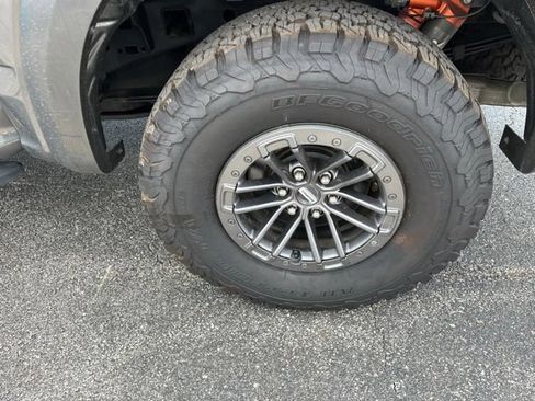 Used 2020 Ford F150 Raptor w/ Equipment Group 802A Luxury AWD/4WD image 19