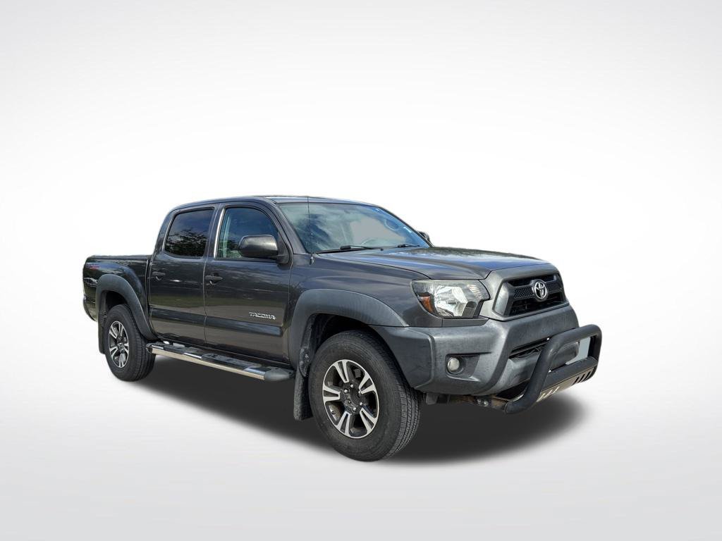 Used 2015 Toyota Tacoma PreRunner w/ Convenience Package RWD image 2