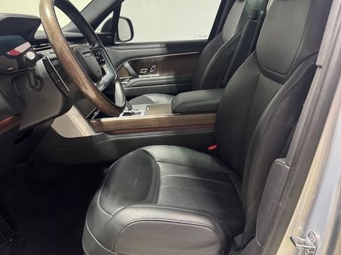 Used 2024 Land Rover Range Rover Long Wheelbase SE AWD/4WD image 8