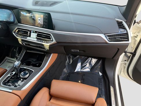 Used 2022 BMW X5 xDrive45e w/ Luxury Seating Package image 18