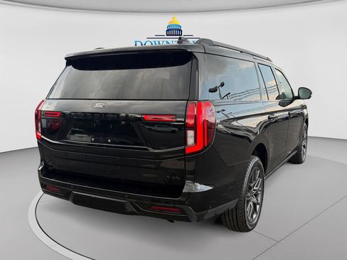 Used 2025 Ford Expedition Max Platinum w/ Stealth Performance Package AWD/4WD image 23