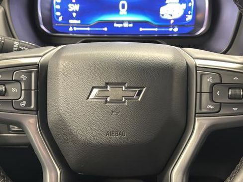 Used 2023 Chevrolet Tahoe Z71 w/ Luxury Package AWD/4WD image 16