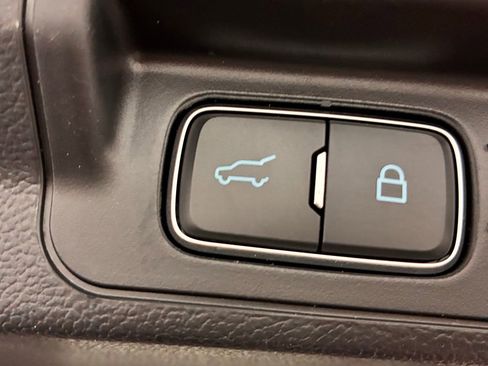 Certified 2023 Ford Explorer XLT w/ Equipment Group 202A image 11