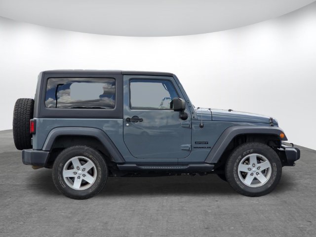 Used 2015 Jeep Wrangler Sport w/ Quick Order Package 24S AWD/4WD image 2