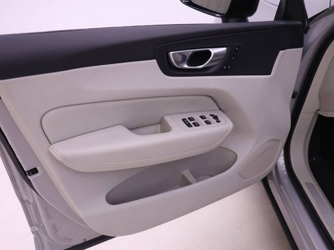 Certified 2024 Volvo XC60 B5 Plus AWD/4WD image 12
