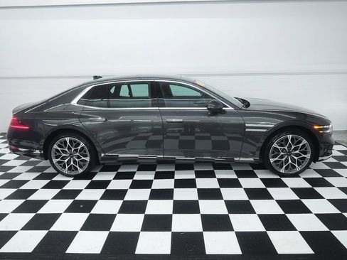 Used 2025 Genesis G90 3.5T AWD/4WD image 2