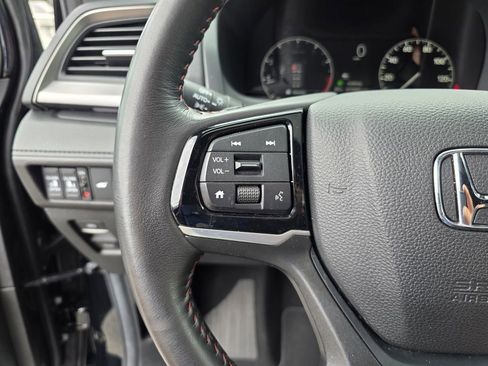 Used 2025 Honda Odyssey Sport-L image 26