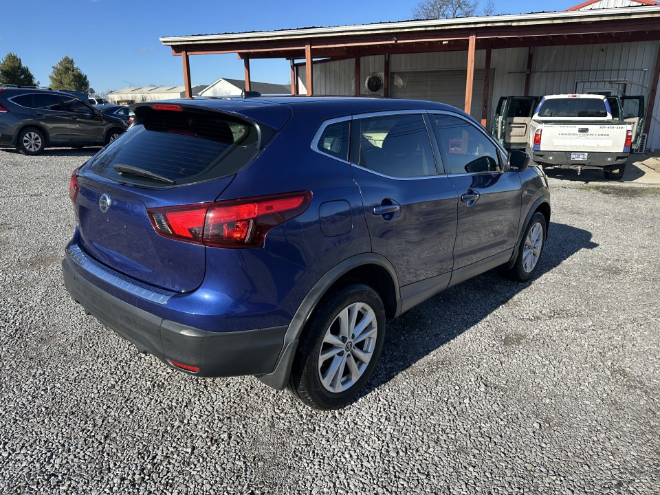 Used 2019 Nissan Rogue Sport S w/ Appearance Package FWD image 5