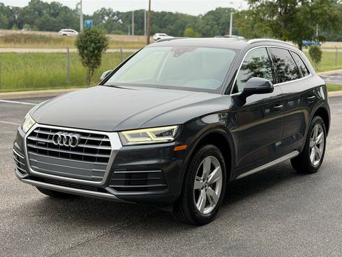 Used 2018 Audi Q5 2.0T Premium Plus w/ Premium Plus Package AWD/4WD image 4