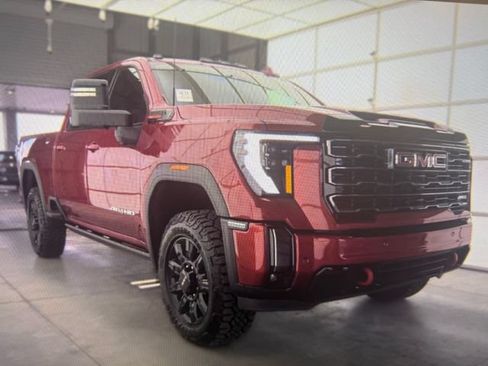 Used 2024 GMC Sierra 2500 AT4 w/ AT4 Premium Plus Package AWD/4WD image 3