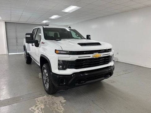 New 2026 Chevrolet Silverado 2500 Custom w/ Custom Value Package image 3