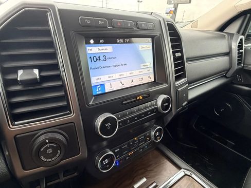 Used 2019 Ford Expedition Platinum AWD/4WD image 19