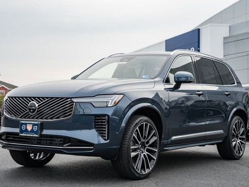 New 2026 Volvo XC90 B6 Plus w/ Protection Package Premier image 3