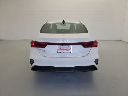 Used 2024 Kia Forte LX image 6