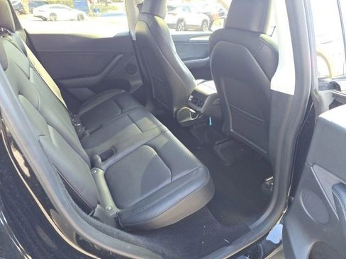 Used 2023 Tesla Model Y Long Range image 14
