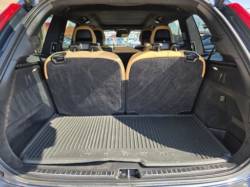 Used 2021 Volvo XC90 T8 Inscription w/ Lounge Package image 26