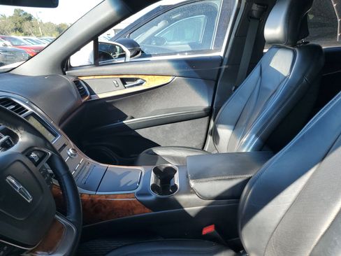 Certified 2019 Lincoln Nautilus Select w/ Class II Trailer Tow Package image 11