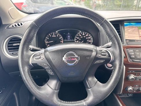 Used 2019 Nissan Pathfinder Platinum FWD image 15