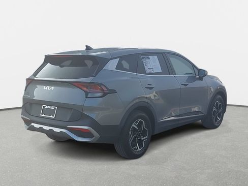 Used 2023 Kia Sportage LX FWD image 5