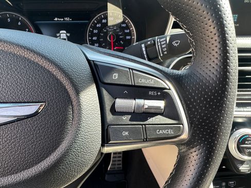 Used 2019 Genesis G70 2.0T Sport image 40