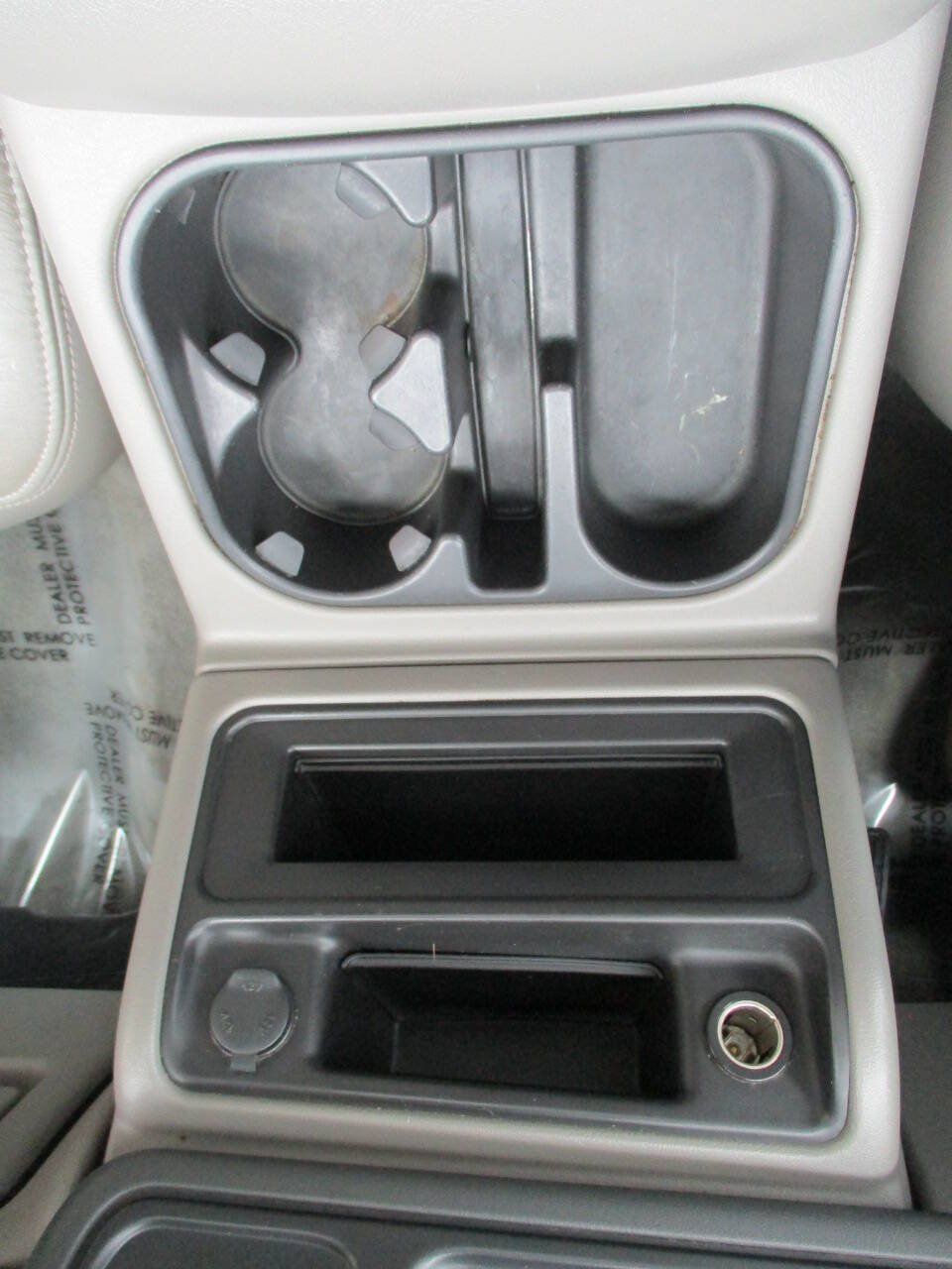 Used 2004 Chevrolet Tahoe Z71 w/ Z71 Preferred Equipment Group AWD/4WD image 36