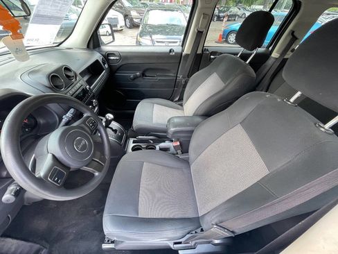 Used 2012 Jeep Patriot Sport image 10