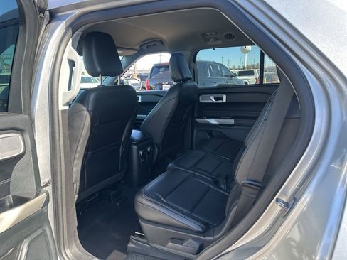 Certified 2023 Ford Explorer Limited image 17