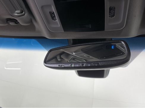 Used 2018 Toyota Camry LE image 39