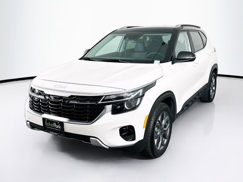 Used 2024 Kia Seltos S image 3