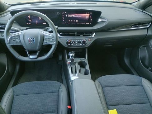 Certified 2025 Buick Envista Preferred w/ Convenience I Package image 17